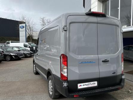 FORD Transit 2T Fg PE 350 L2H2 135 kW Batterie 75/68 kWh Trend Business à vendre à Auxerre - Image n°7