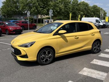 Voir le détail de l'offre de cette MG MOTOR MG3 Hybrid+ 195ch Luxury de 2025 en vente à partir de 243.63 €  / mois