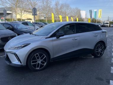 Voir le détail de l'offre de cette MG MOTOR MG4 EV 204ch - 64kWh Luxury MY23 de 2024 en vente à partir de 277.22 €  / mois