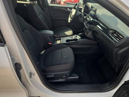 FORD Kuga 2.5 Duratec 190ch FHEV E85 ST-Line Business BVA à vendre à Dijon - Image n°11