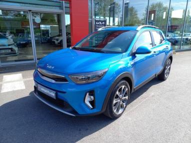 Voir le détail de l'offre de cette KIA Stonic 1.0 T-GDi 100ch Collection de 2024 en vente à partir de 198.12 €  / mois