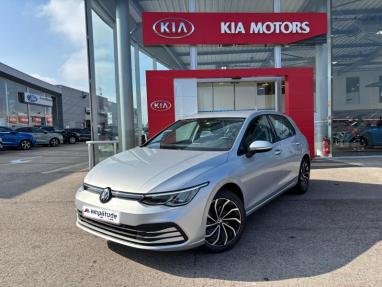 Voir le détail de l'offre de cette VOLKSWAGEN Golf 1.0 TSI OPF 110ch Life Business de 2022 en vente à partir de 252.53 €  / mois