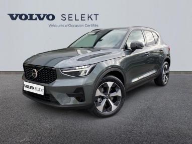 Voir le détail de l'offre de cette VOLVO XC40 B3 163ch Ultra DCT 7 de 2025 en vente à partir de 46 499 € 